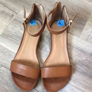 Kenneth Cole reaction sandals